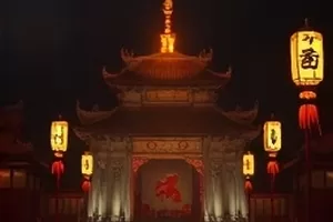 纪录片《铁轨上的春天》列车穿行画面